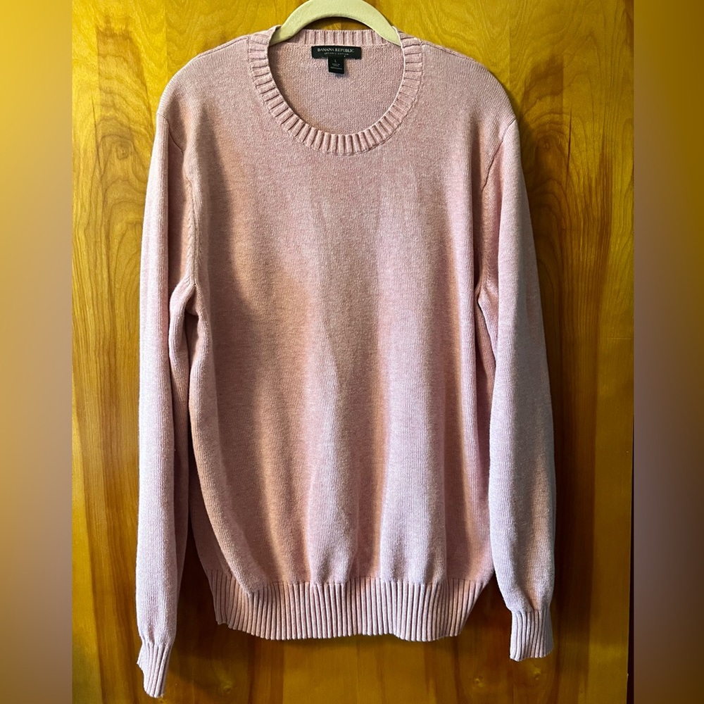 Banana Republic Men’s Crew Neck Sweater.